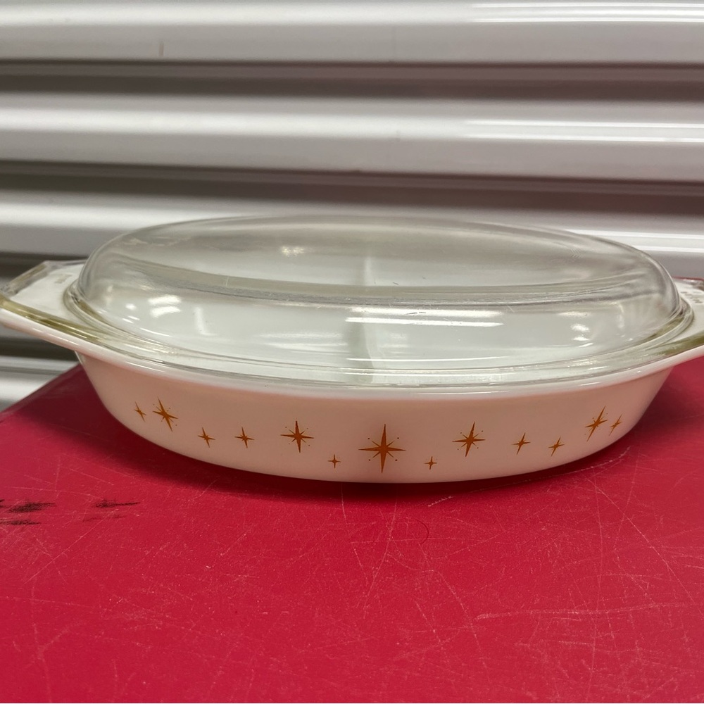 Vintage Pyrex divided dish